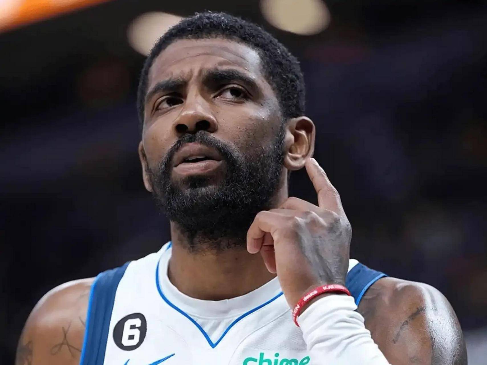 承担重任！巴特勒15中7轰24分8板10助（扛起重担！巴特勒15投7中砍下24分8篮板10助攻）