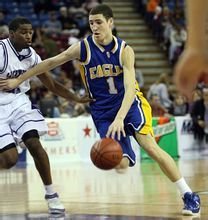 朱利亚诺：喜欢助攻因为会有两个人开心；格子和科克是标杆（朱利亚诺：我享受助攻，它能让两人同时开心；格列兹曼和科克是我的榜样）