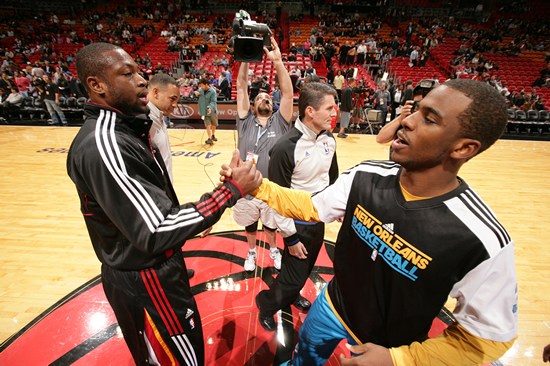 邮报：热刺冬窗将关注DV9，也可能引进世界级门将提升实力（英媒：热刺冬窗考察DV9，或引进世界级门将强化阵容）