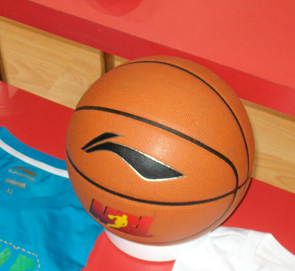 阿尔瓦雷斯马竞生涯欧冠进球数上双，成队史第三人（阿尔瓦雷斯欧冠为马竞进球上双，位列队史第三）