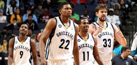 科隆1-1圣保利，赛义德-马拉先拔头筹，杰德-琼斯扳平比分（科隆1比1战平圣保利：赛义德-马拉首开纪录，杰德-琼斯追平比分）